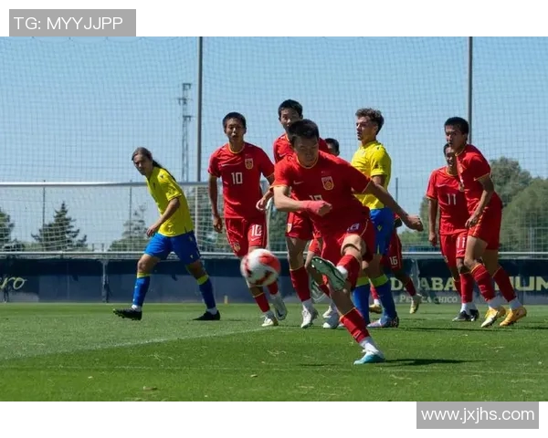 丹麦U17对阵英格兰U17青少年足球赛精彩回顾与分析 丹麦U17对阵英格兰U17青少年足球赛精彩回顾与分析