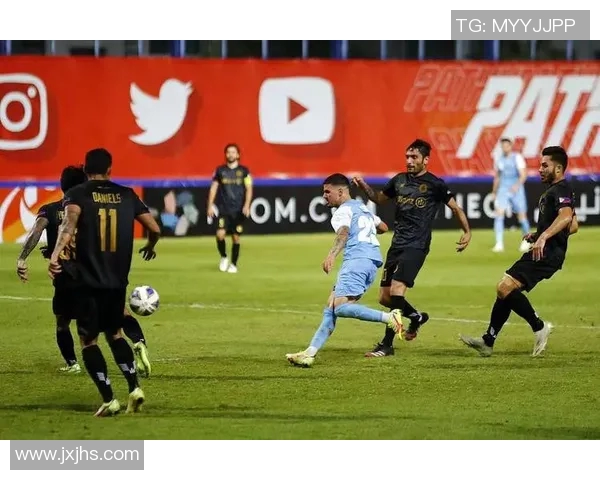 亚冠激战广岛三箭迎战广州恒大精彩对决直播盛况全程回顾